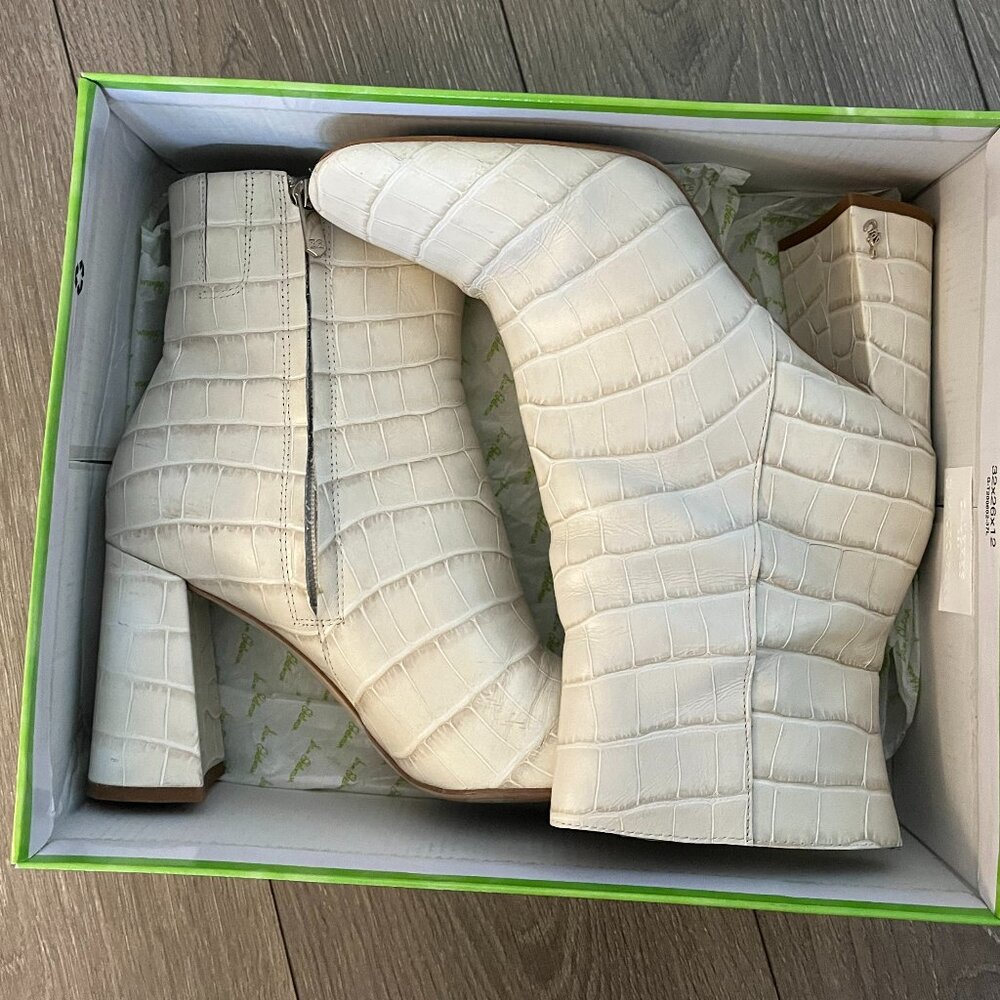 Sam Edelman Womens Codie Boot. Size 9. Ivory Crocodile/ Reptile